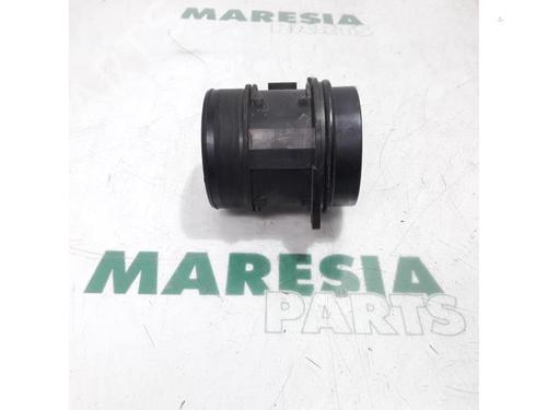 Used Mass air flow sensor PEUGEOT 407 SW (6E_, 6D_) 2.0 HDi 135 (136 hp) 31482641