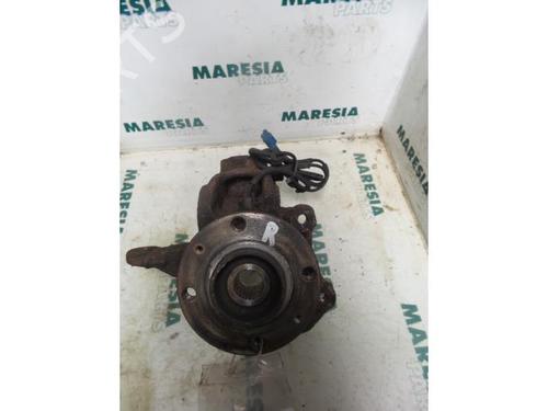 Used Right front steering knuckle PEUGEOT 207 (WA_, WC_) 1.6 HDi (90 hp) 31532145