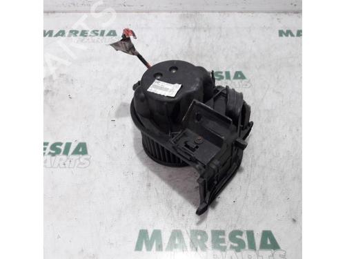 heater-blower-motor-renault-clio-ii-bb_-cb_-1998-1999-2000-2001-2002-2003-2004-2005-2006-2007-2008-2009-2010-2011-2012-2013-2014-2015-2016-31473095 main image