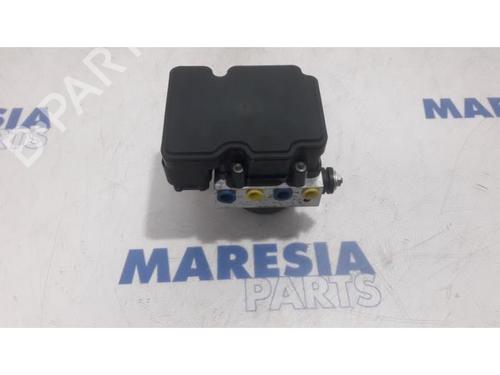 Used ABS pump PEUGEOT 308 II (LB_, LP_, LW_, LH_, L3_) 1.2 THP 130 (131 hp) 31498815
