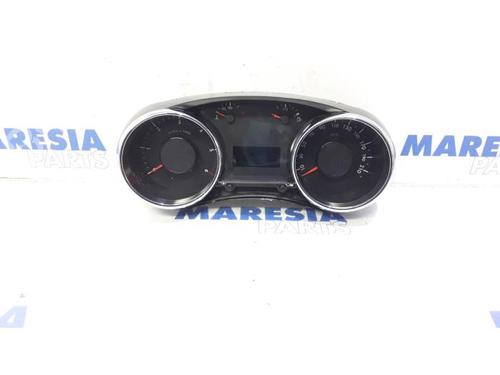 Used Instrument cluster PEUGEOT 5008 (0U_, 0E_) 1.6 HDi (112 hp) 31493145