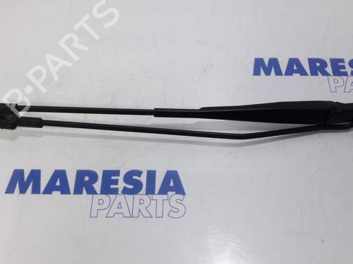 Vindspejlsviskerarm CITROËN C1 (PM_, PN_) 1.0 (68 hp) 31448712