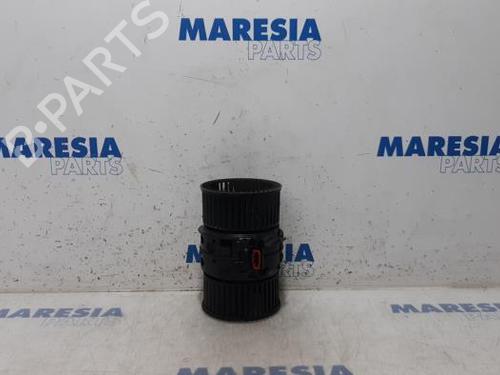 Used Heater blower motor RENAULT MEGANE III Hatchback (BZ0/1_, B3_) 1.4 TCe (BZ0F, BZ1V) (131 hp) 31392522