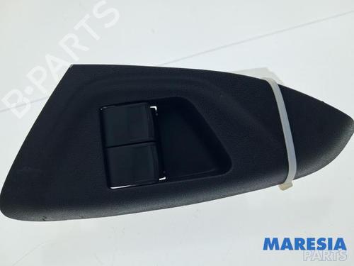 Used Switch PEUGEOT 108 1.0 VTi (69 hp) 33054997