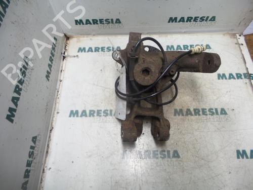 left-rear-steering-knuckle-alfa-romeo-gtv-916_-1994-1995-1996-1997-1998-1999-2000-2001-2002-2003-2004-2005-31414171 main image