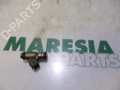 injector-renault-clio-ii-bb_-cb_-1998-1999-2000-2001-2002-2003-2004-2005-2006-2007-2008-2009-2010-2011-2012-2013-2014-2015-2016-31458931 main image