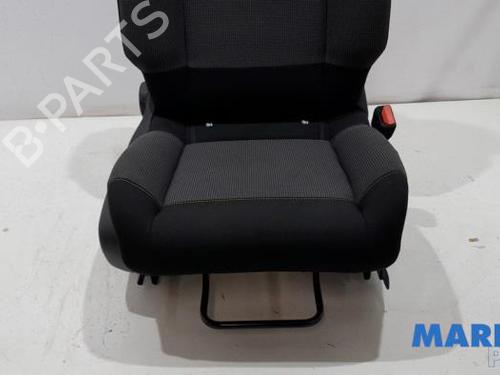 Right front seat CITROËN C3 III (SX) 1.2 VTi 82 | BP31496021C16
