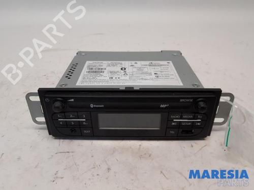 Bilradio RENAULT TRAFIC III Van (FG_) 1.6 dCi 95 (FGMJ, FGMR) (95 hp) 31501629