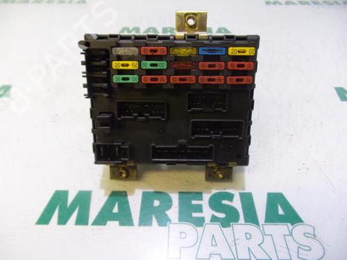 fuse-box-fiat-barchetta-183_-1995-1996-1997-1998-1999-2000-2001-2002-2003-2004-2005-31508725 main image