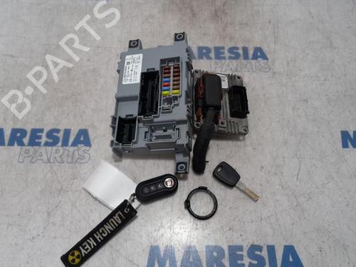 Used Engine control unit (ECU) FIAT 500 (312_) 1.2 (312AXA1A) (69 hp) 31508156