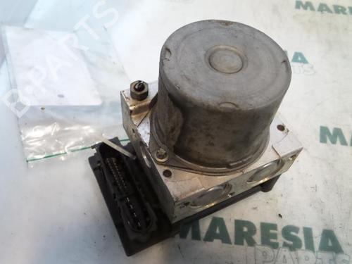 Used ABS pump RENAULT MEGANE II Coupé-Cabriolet (EM0/1_) 1.6 (113 hp) 31516857