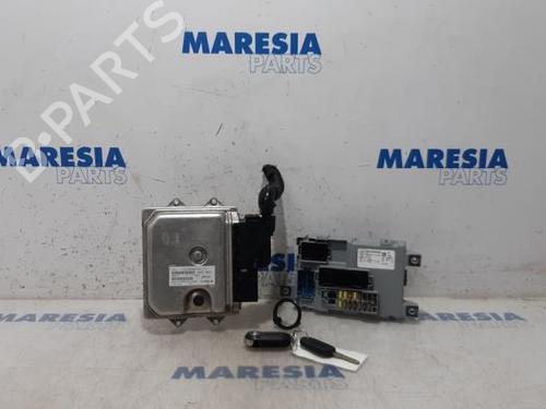 Used Engine control unit (ECU) FIAT PANDA (312_, 319_) 0.9 (312PXG1A) (86 hp) 31496384