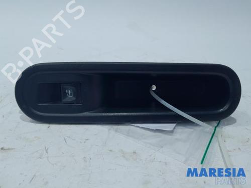 switch-renault-twingo-iii-bcm_-bca_-2014-31488973 main image