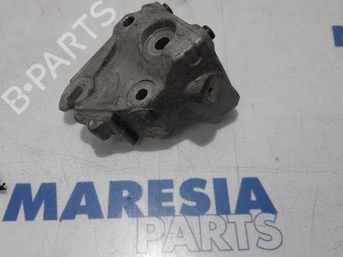 Used Gearbox mount PEUGEOT EXPERT Van (VF3A_, VF3U_, VF3X_) 2.0 HDi 120 (120 hp) 31437639