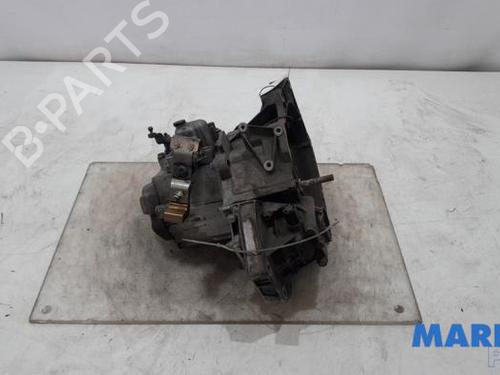 Used Gearbox FIAT PANDA (169_) 1.3 D Multijet (169.AXC1A) (70 hp) 31517080