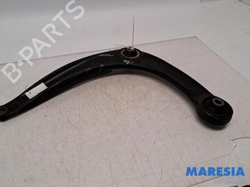Used Left front suspension arm Left front suspension arm PEUGEOT 3008 I MPV (0U_) 2.0 HDi Hybrid4 (0URHCA) (200 hp) 39932605 39932605