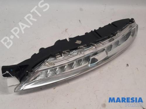 Used Right daytime light CITROËN C4 Picasso II 1.6 THP 155 (156 hp) 31401710
