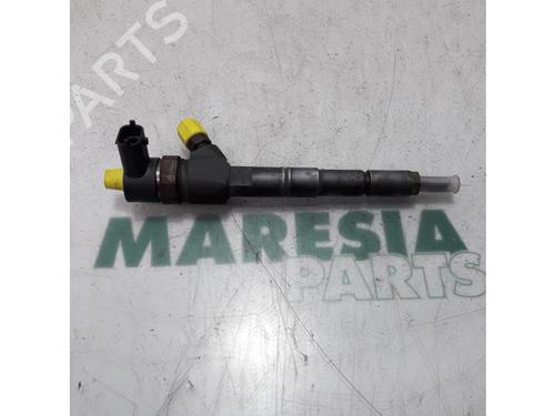 Used Injector ALFA ROMEO 159 (939_) 1.9 JTDM 16V (939AXC1B, 939AXC12) (150 hp) 31530279