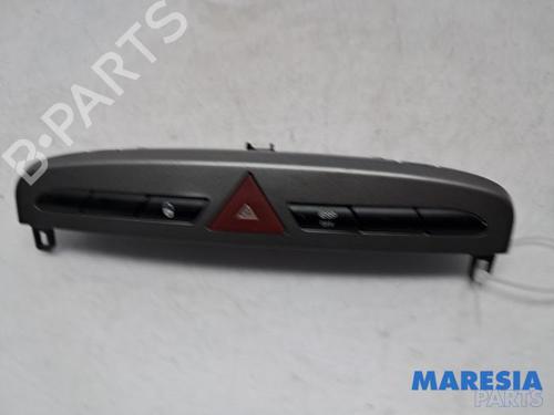 Used Warning switch PEUGEOT 308 I (4A_, 4C_) 1.6 16V (120 hp) 31450193