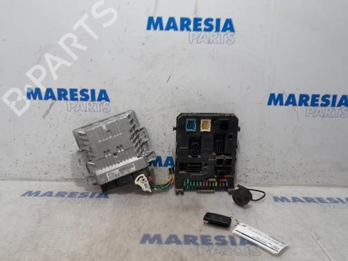 Used Engine control unit (ECU) PEUGEOT 5008 (0U_, 0E_) 1.6 HDi (112 hp) 31450709