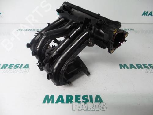 Injection rail RENAULT CLIO II (BB_, CB_) 1.2 (BB0A, BB0F, BB10, BB1K, BB28, BB2D, BB2H, CB0A,... | BP31472474M98