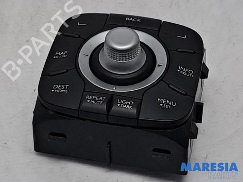 Used Display monitor Display monitor RENAULT SCÉNIC III (JZ0/1_) 1.6 dCi (JZ00, JZ12) (130 hp) 31436605 31436605