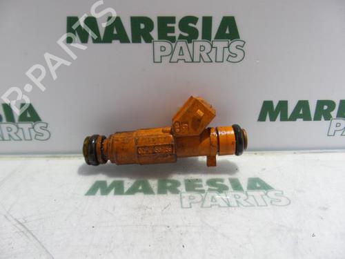 Used Injector ALFA ROMEO 166 (936_) 2.0 T.Spark (936A3A__) (155 hp) 31495630