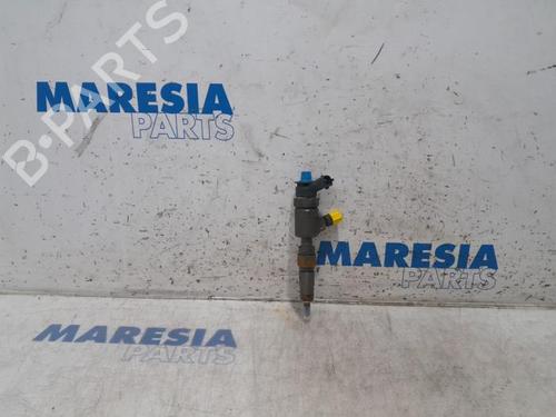 Used Injector CITROËN C4 Grand Picasso II (DA_, DE_) 1.6 HDi / BlueHDi 115 (115 hp) 31480571