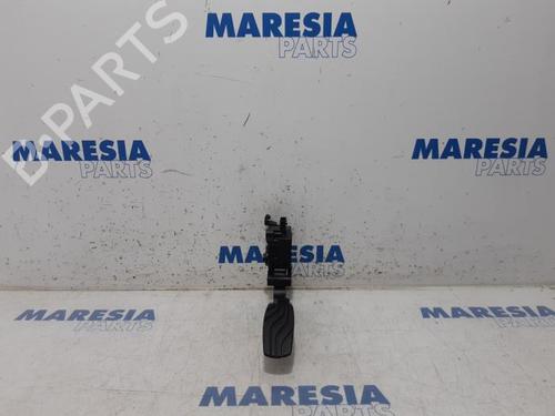 electronic-module-renault-megane-iv-hatchback-b9amn_-2015-31432631 main image