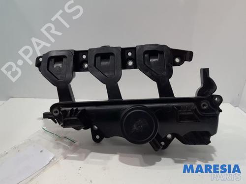 Used Valve cover RENAULT MASTER III Van (FV) 2.3 dCi 100 FWD (FV0A, FV0B, FV0G, FV0K, FV0H) (101 hp) 31492374