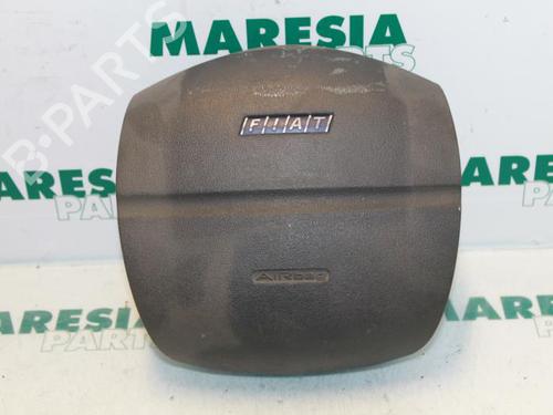 Used Driver airbag FIAT SEICENTO / 600 (187_) 1.1 (187AXB, 187AXB1A, 187AXC1A02) (54 hp) 31482503