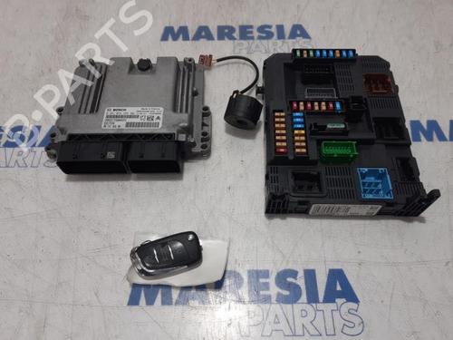 Used Engine control unit (ECU) CITROËN C4 CACTUS 1.6 BlueHDi 100 (99 hp) 31488898