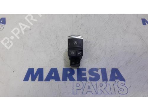 Used Switch RENAULT MEGANE IV Grandtour (K9A/M/N_) 1.5 dCi 110 (110 hp) 31455890