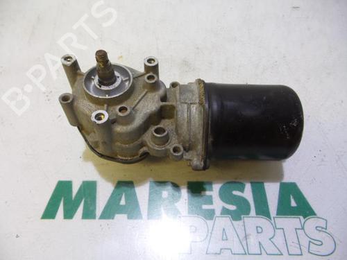 Used Front wiper motor RENAULT LAGUNA II (BG0/1_) 2.0 16V IDE (BG0N) (140 hp) 31521871