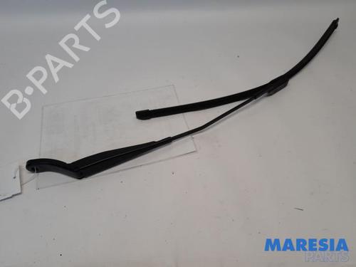front-windshield-wiper-arm-peugeot-208-i-ca_-cc_-2012-2013-2014-2015-2016-2017-2018-2019-2020-2021-31414270 main image