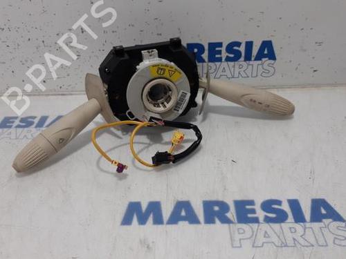 Used Switch FIAT 500 (312_) 0.9 (312AXG1A, 312.AXG11) (86 hp) 31399779