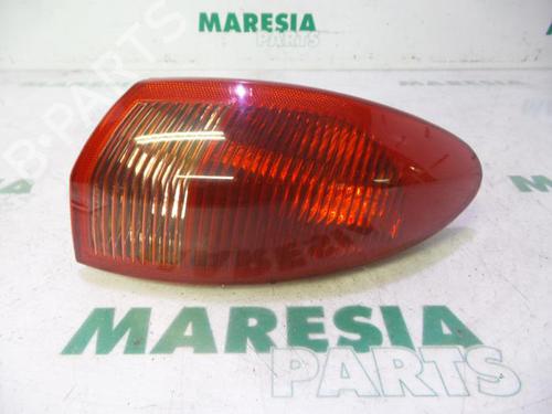 right-taillight-alfa-romeo-147-937_-2000-2001-2002-2003-2004-2005-2006-2007-2008-2009-2010-31423945 main image