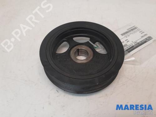 Used Pulley RENAULT TWINGO III (BCM_, BCA_) 1.0 SCe 70 (71 hp) 31446357