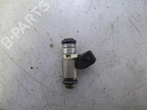 Used Injector FIAT SEICENTO / 600 (187_) 1.1 (187AXB, 187AXB1A, 187AXC1A02) (54 hp) 31530797