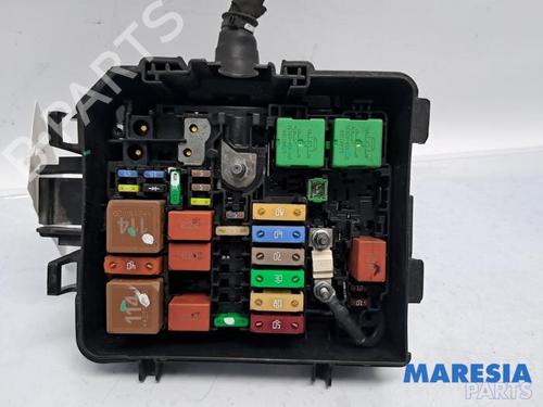 Used Fuse box PEUGEOT 208 II (UB_, UP_, UW_, UJ_) 1.2 PureTech 75 (75 hp) 31514476