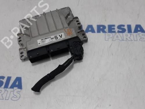 Used Engine control unit (ECU) RENAULT SCÉNIC IV (J9_) 1.3 TCe 140 (140 hp) 31401813