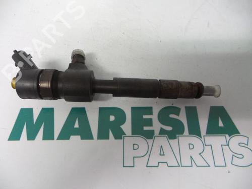 Used Injector FIAT DOBLO MPV (119_, 223_) 1.9 D Multijet (120 hp) 31461376