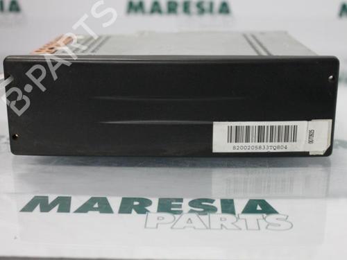 Used Radio RENAULT ESPACE IV (JK0/1_) 3.0 dCi (JK0J, JK0V) (177 hp) 31506354