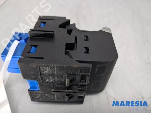 Switch CITROËN BERLINGO Box Body/MPV (K9) 1.6 BlueHDi 100 | BP31504004I30