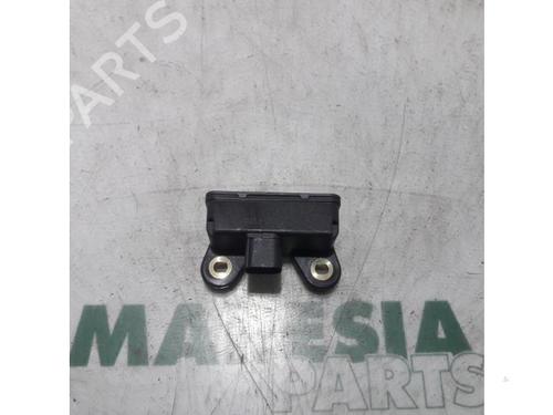 Used Electronic module RENAULT MEGANE III Hatchback (BZ0/1_, B3_) 2.0 TCe (BZ0K) (180 hp) 31447472