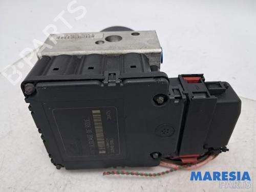 ABS pump PEUGEOT 206 CC (2D) 1.6 16V (2DNFUF, 2DNFUR) | BP35820730M43 - Image 4