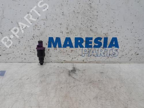 Used Injector RENAULT TWINGO I (C06_) 1.2 (C066, C068) (58 hp) 31476171