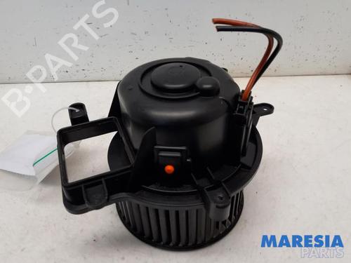 Used Heater blower motor PEUGEOT 5008 (0U_, 0E_) 1.6 16V (156 hp) 31531975