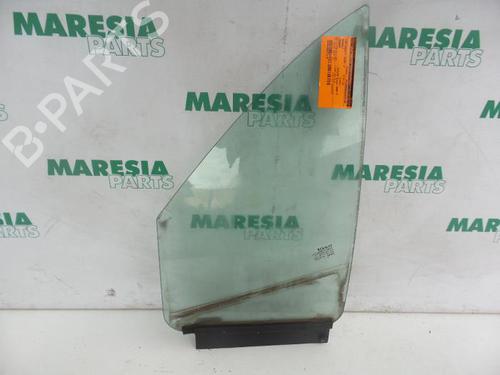 front-left-quarter-glass-renault-megane-i-cabriolet-ea01_-1996-1997-1998-1999-2000-2001-2002-2003-31492046 main image