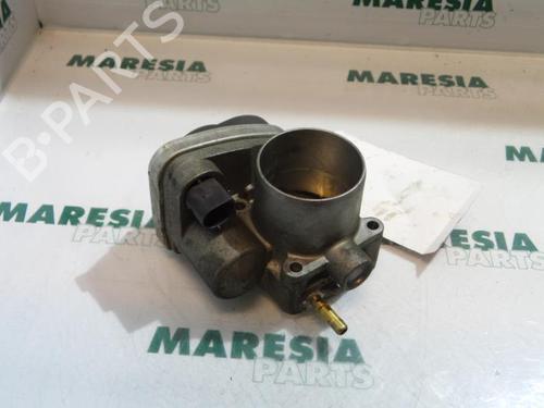 Used Throttle body RENAULT SCÉNIC II (JM0/1_) 1.6 16V (JM1R) (112 hp) 31414190